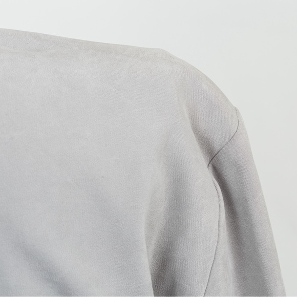 Neutral soft light gray faux suede textured fabric button down Studio C size M - Picture 8 of 9